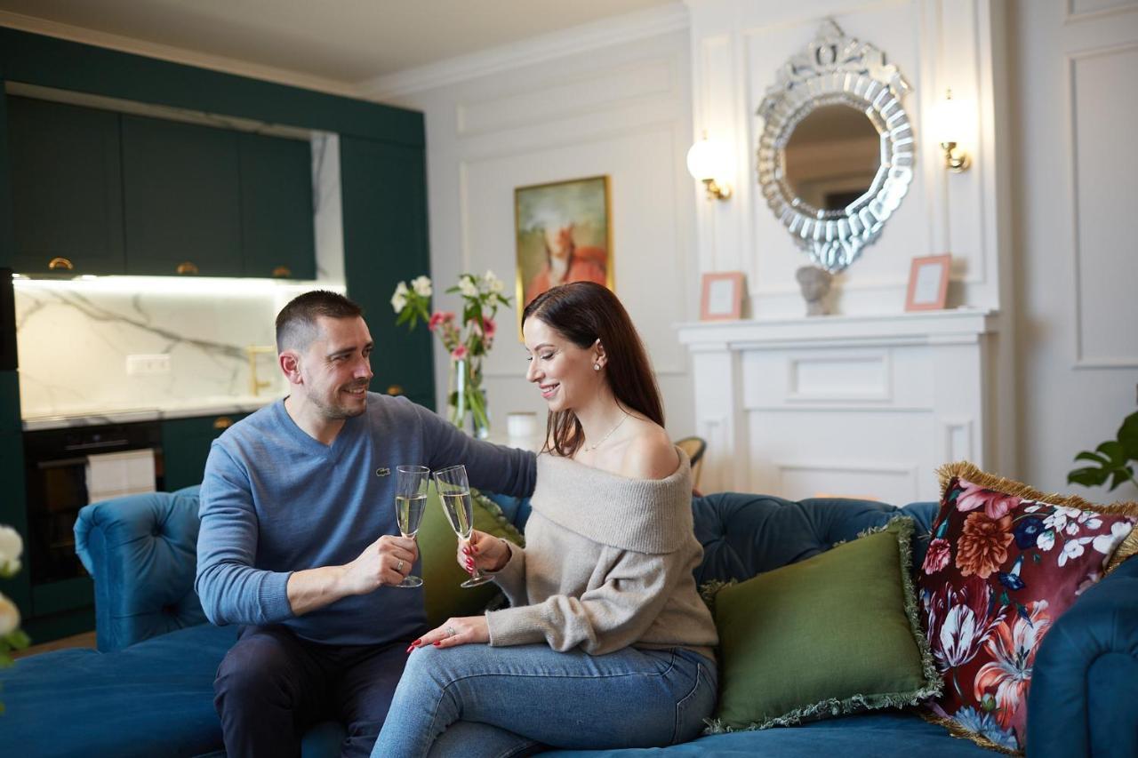 The Doors Luxury Apartment Mosonmagyaróvár Exteriör bild