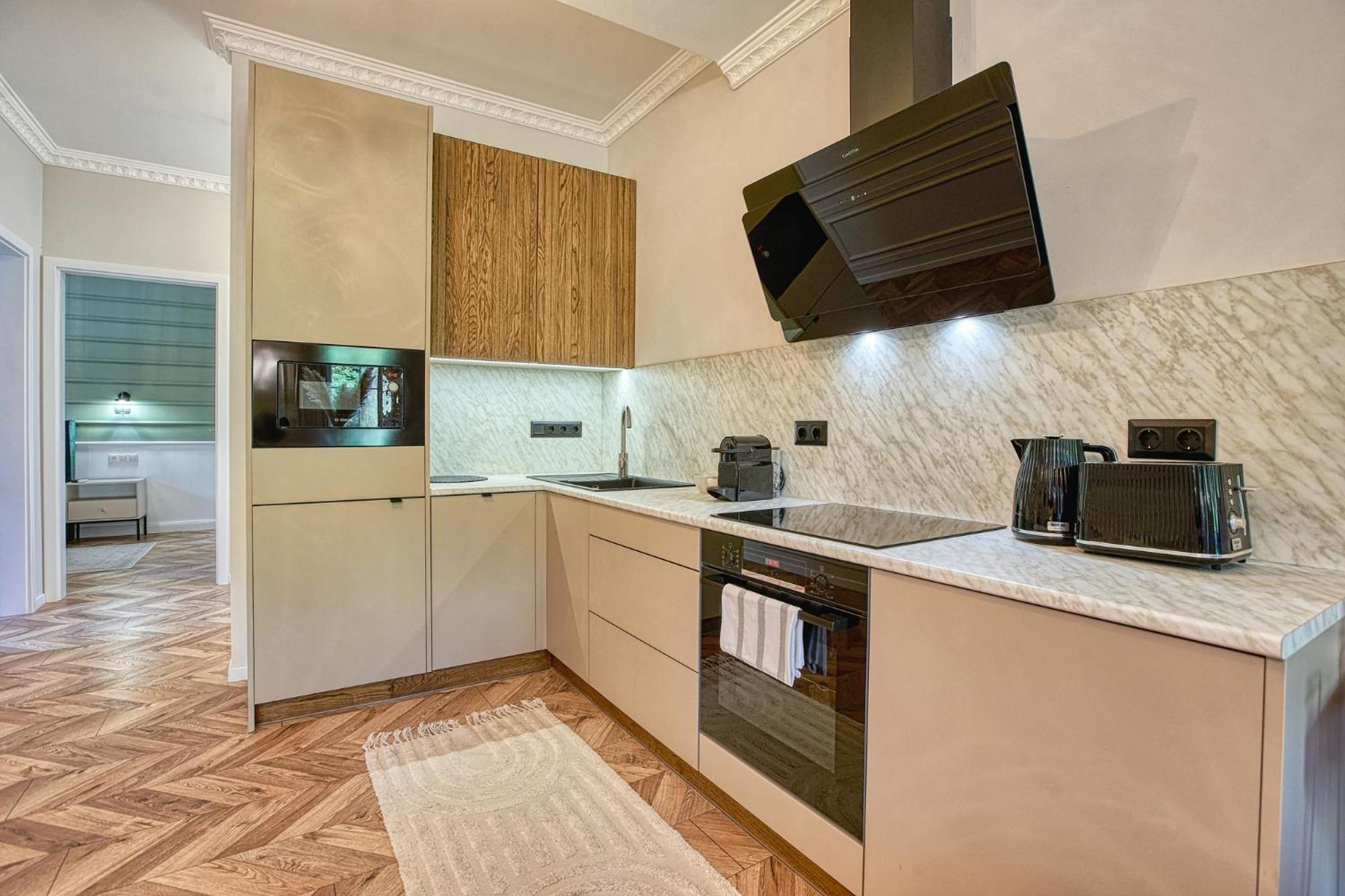 The Doors Luxury Apartment Mosonmagyaróvár Exteriör bild