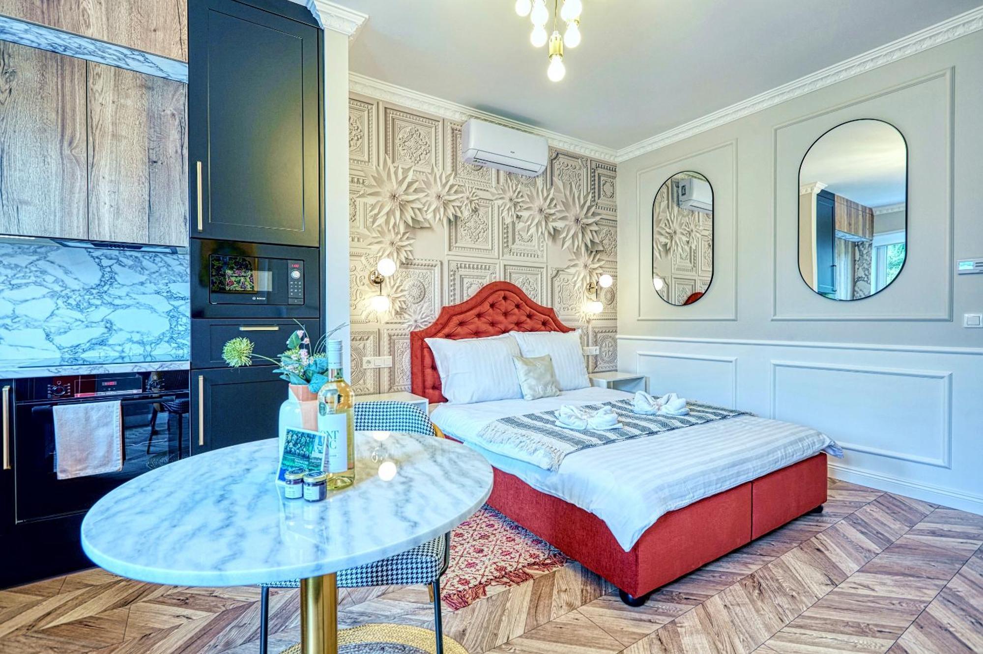 The Doors Luxury Apartment Mosonmagyaróvár Exteriör bild