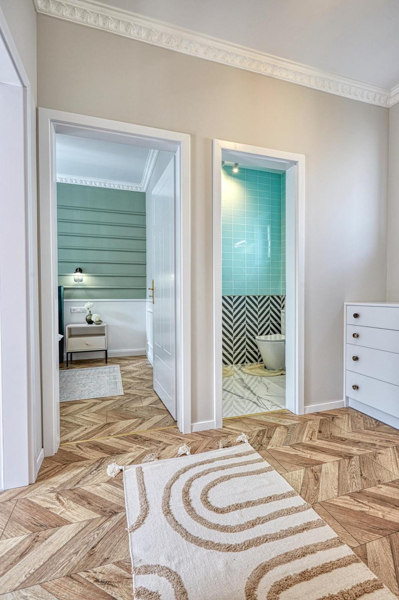 The Doors Luxury Apartment Mosonmagyaróvár Exteriör bild